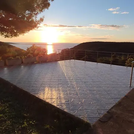 Island Cres Beautiful Views Štivan