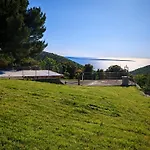 Island Cres Beautiful Views شقة Štivan