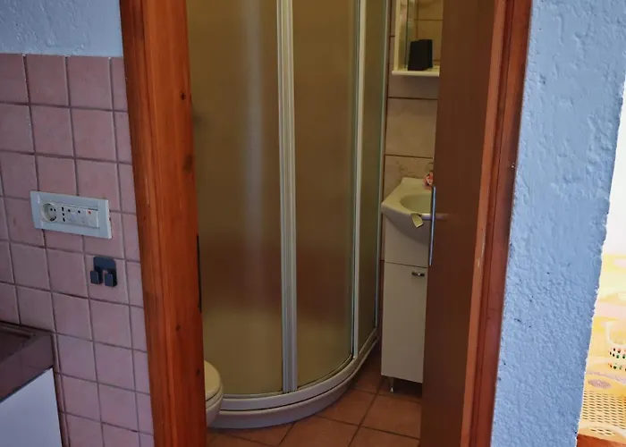 Island Cres Beautiful Views アパート